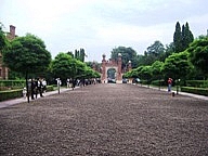 vergr&ouml;&szlig;ern � enlarge � agrandi