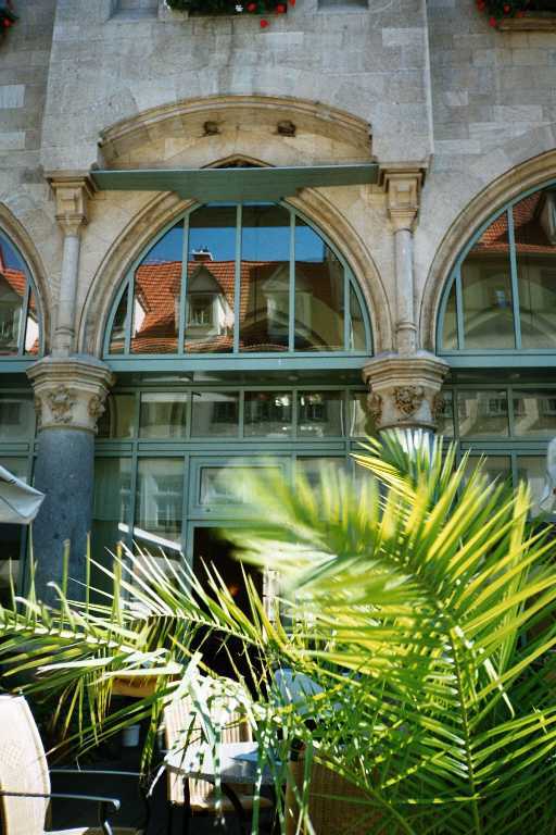 Zur Galerie &middot; Enter gallery