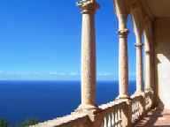 Zur Galerie &middot; Enter gallery